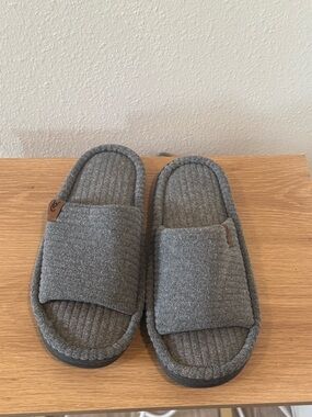 Gray Women’s Slide Slippers - Comfortable Indoor Slides